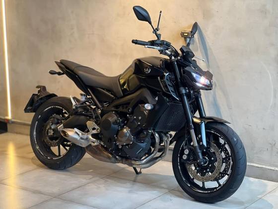 YAMAHA MT-09 